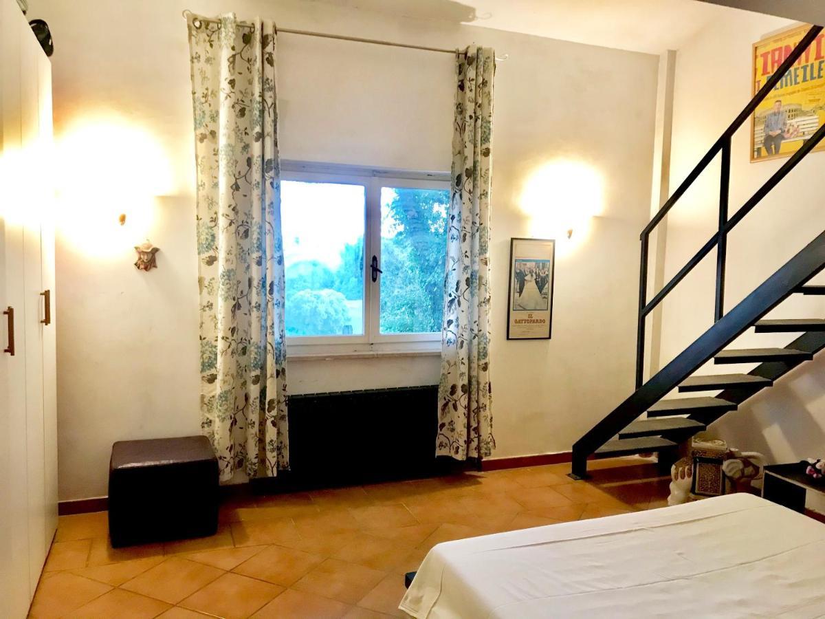 3 Bedrooms House With Jacuzzi Enclosed Garden And Wifi At Castel Di Decima Ferienhaus Rom